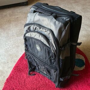 Ingear Travel Suitcase